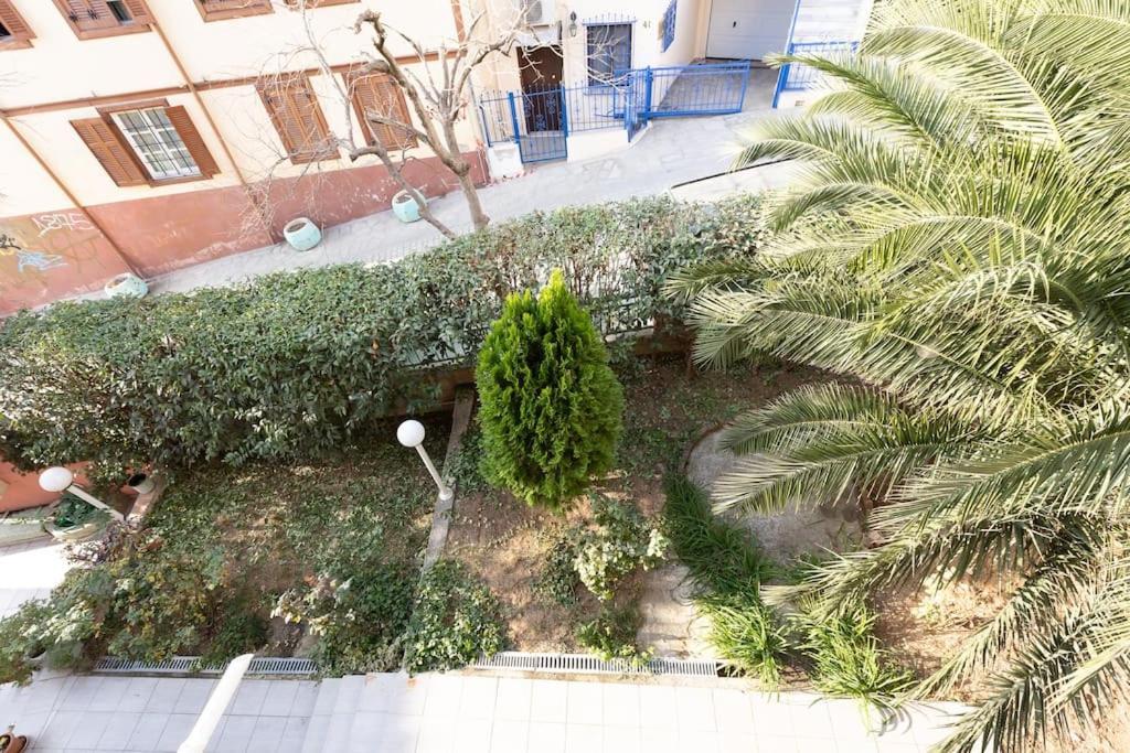 Spacious In Old Town - Private Parking Apartment